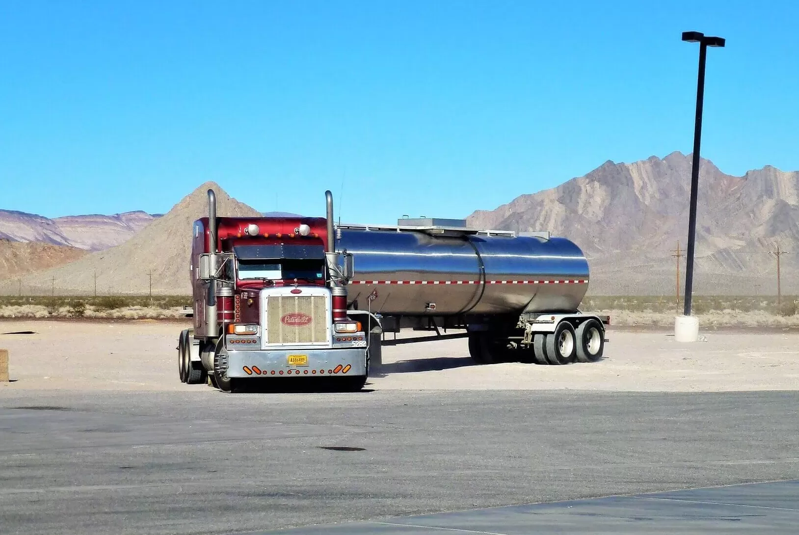 Peterbilt tanker