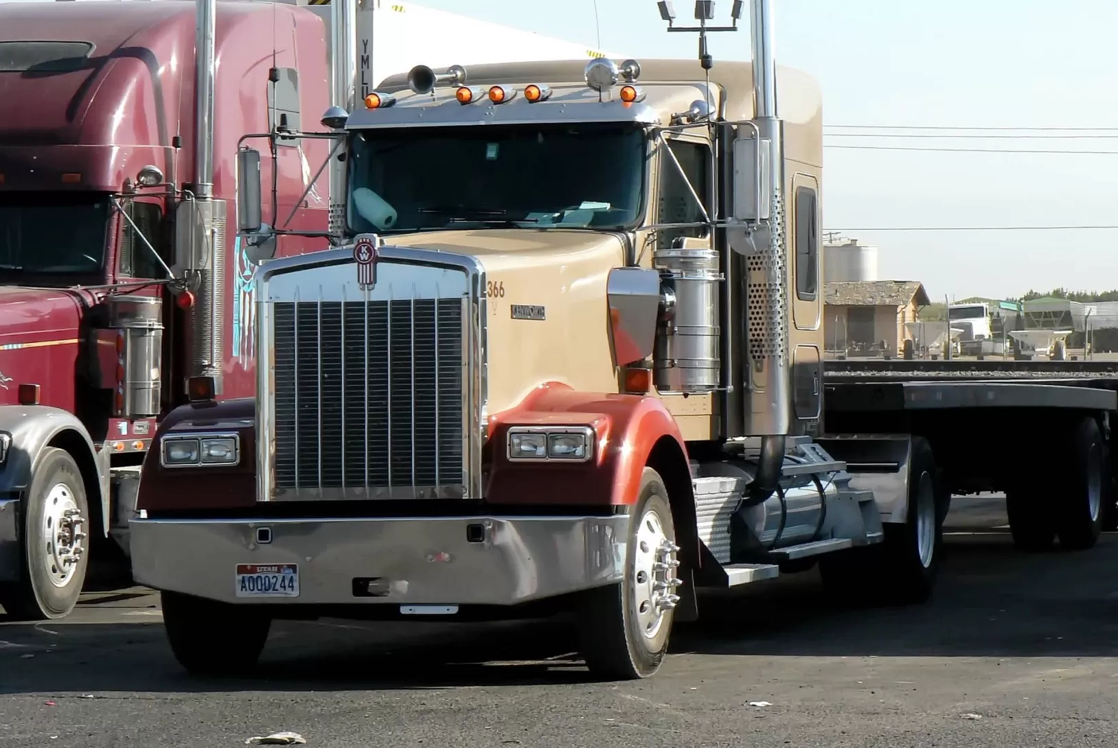 Kenworth truck with empty trailer