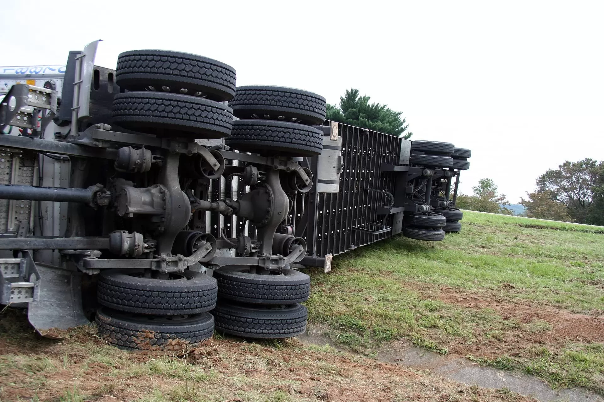 Upset truck