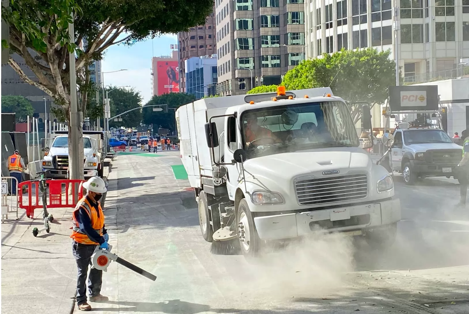 Freightliner truck helps on the streets