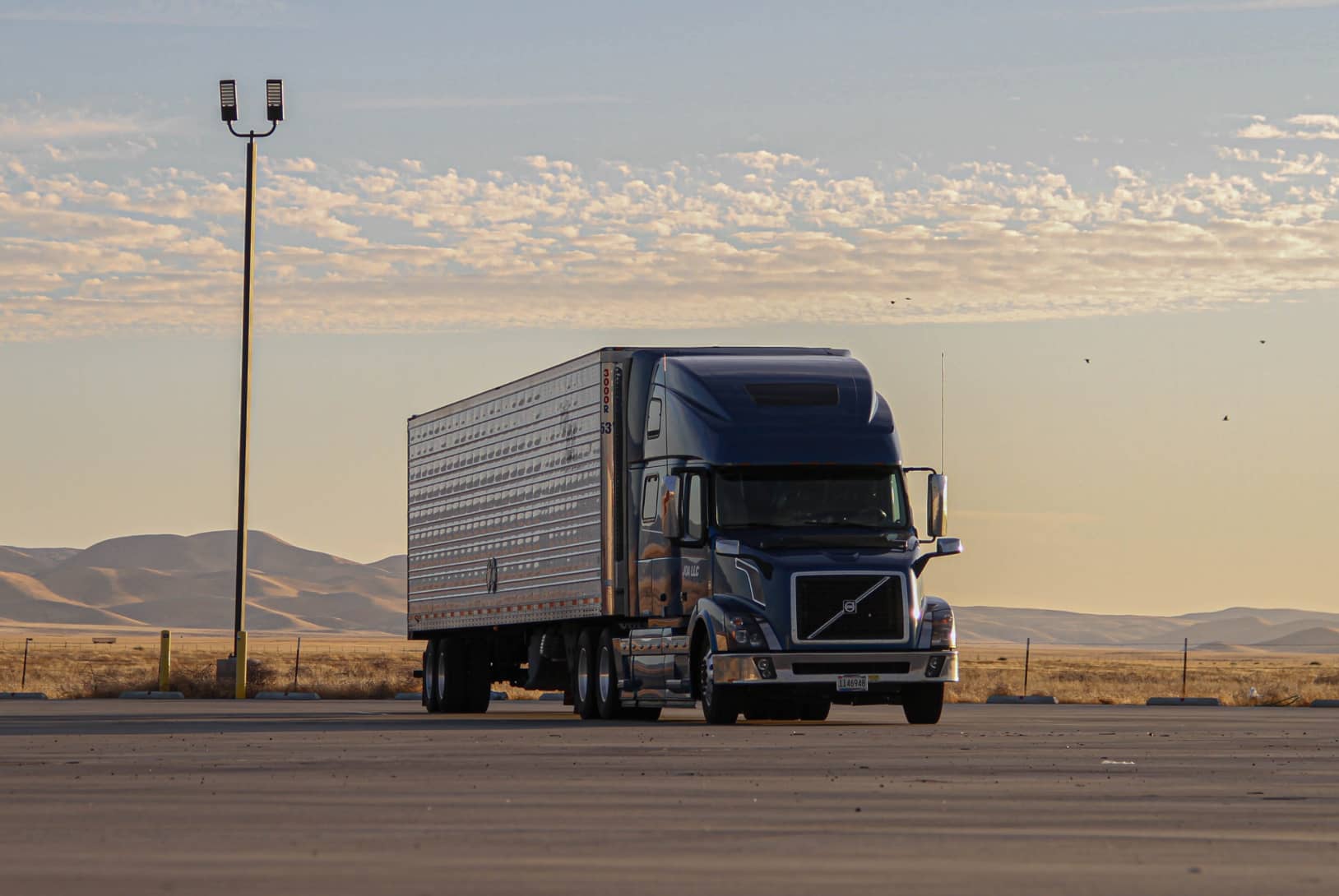 Trucking jobs: why are veterans such a good fit for CDL truck driving jobs?