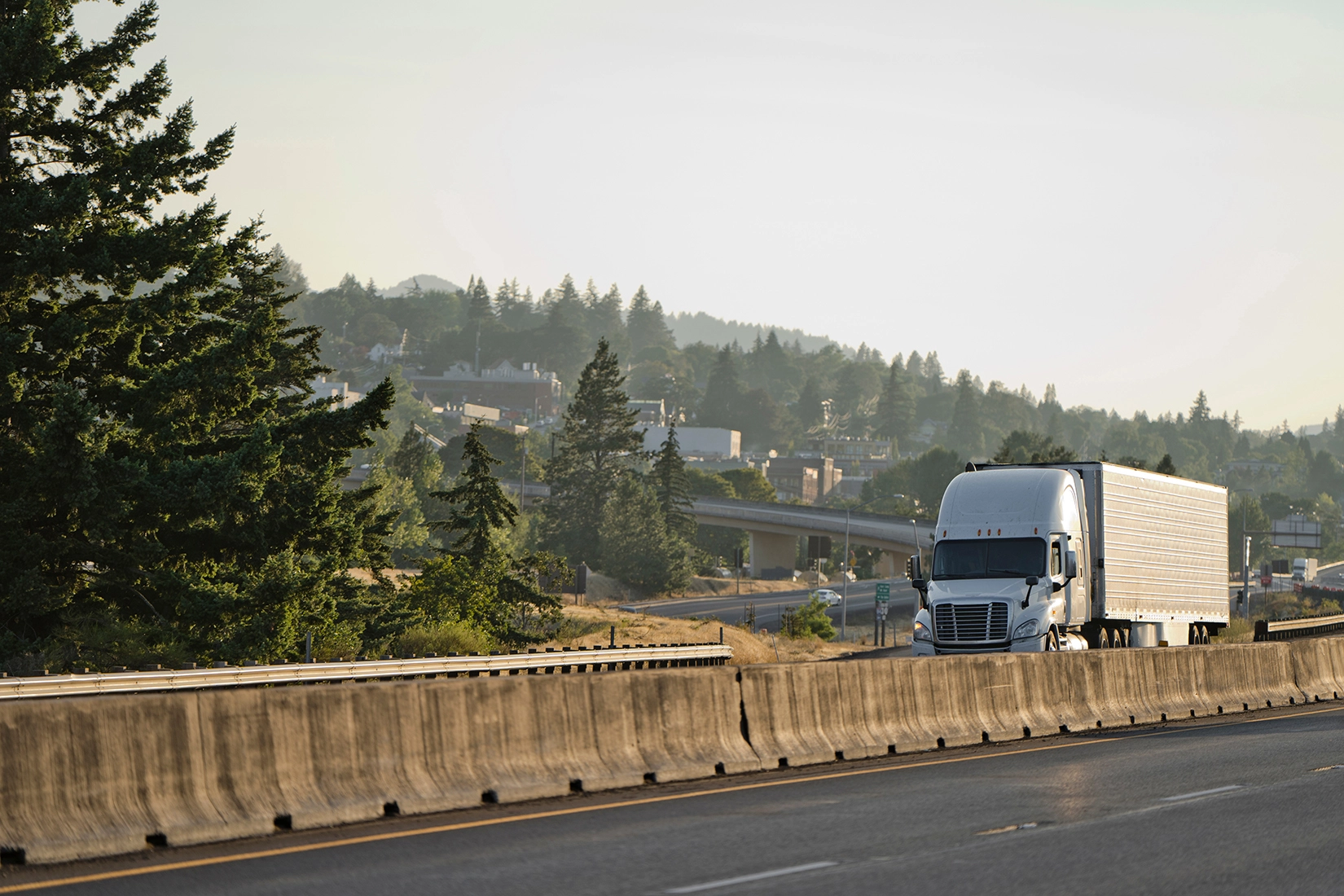 How to Save on Trucking Insurance: The Best Tips