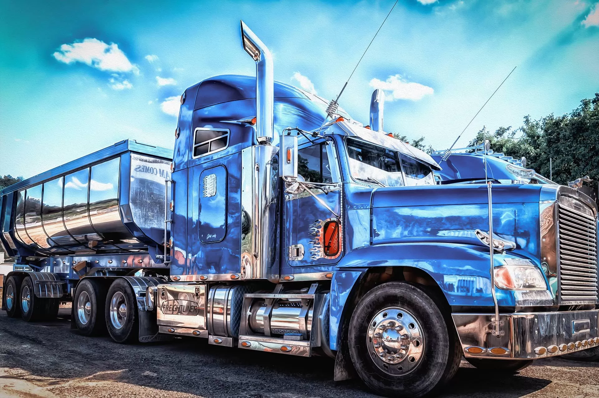 blue freightliner truck