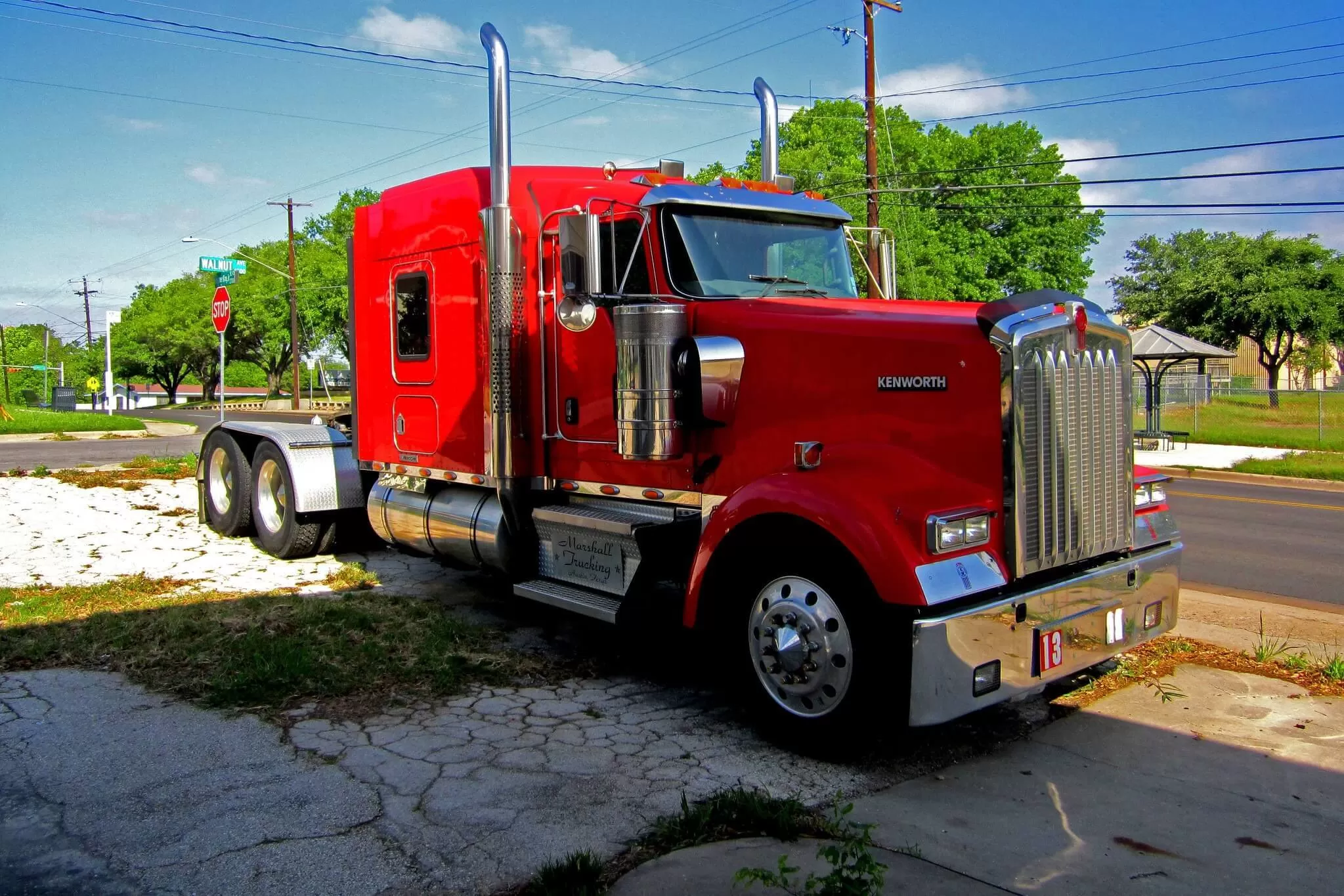 red kenworth truck without trailer